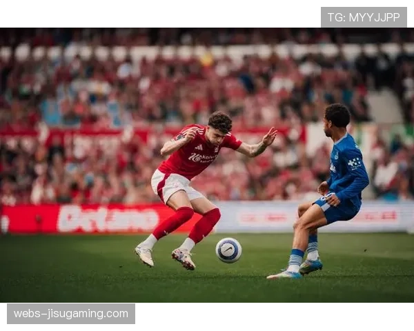 埃弗顿2-0诺丁汉森林，勒温头球破门，太妃糖脱离降级区